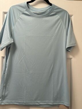 Men’s Light Blue UV Performance Short-Sleeve Shirt